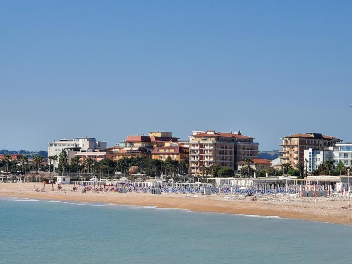 B&B Lido Apartament 10A Civitanova Marche Exteriör bild