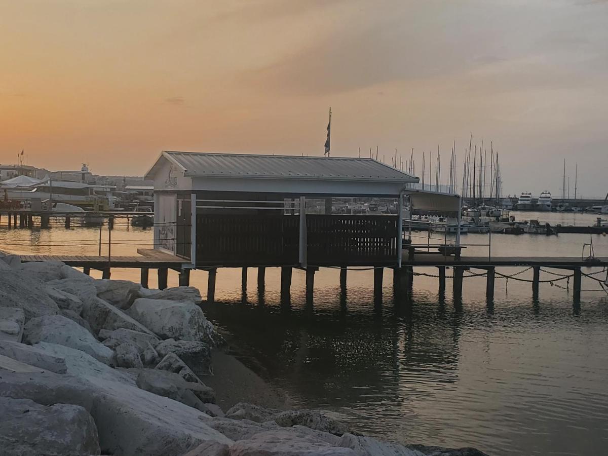 B&B Lido Apartament 10A Civitanova Marche Exteriör bild